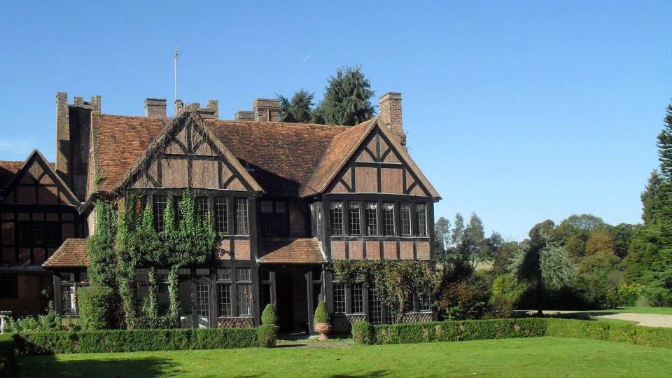 hook end manor