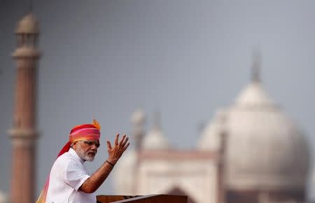 Indian Prime Minister Narendra Modi gestures as he addresses the nation from the historic Red Fort during Independence Day celebrations in Delhi, India, August 15, 2016. REUTERS/Adnan Abidi