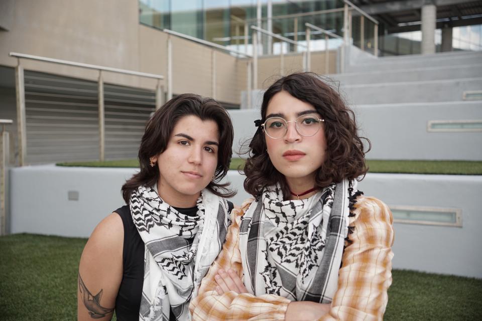 Joselyn Peña (L) and Judith Chavarria (R) of Young Democratic Socialist of America FIU