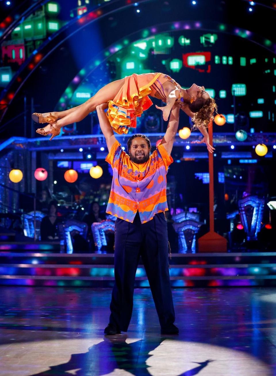 hamza yassin and jowita przystal on strictly come dancing, week 4