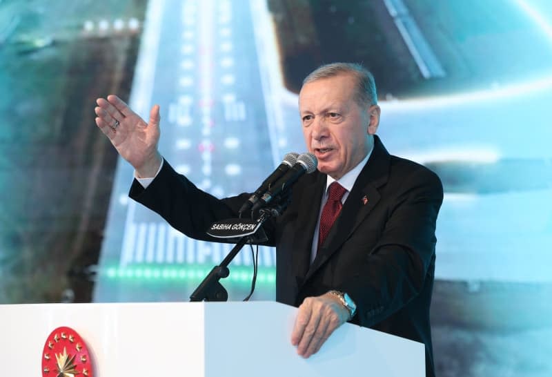 Turkish President Recep Tayyip Erdogan speaks at  the opening ceremony of Sabiha Gokcen Airport’s 2nd runway. -/Turkish Presidency/dpa