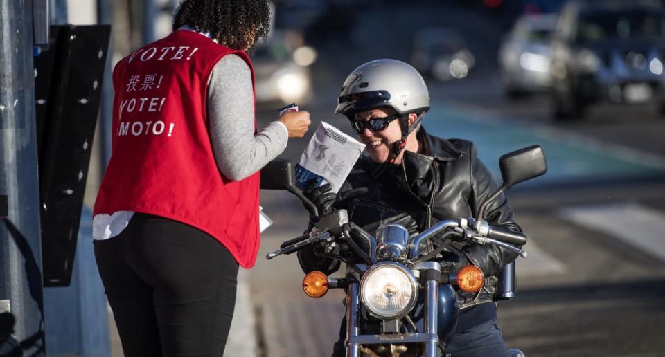 Si tenemos poco tiempo para ejercer nuestro derecho al voto en San Francisco podremos hacerlo desde la moto (Créditos: Getty Images)