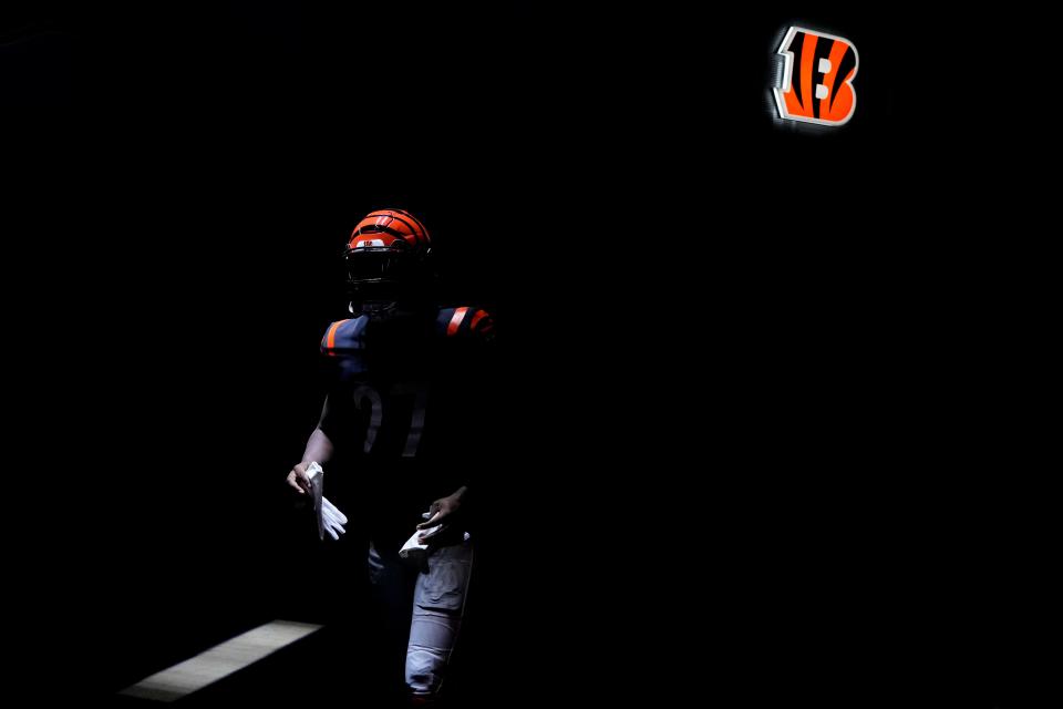 Cincinnati Bengals cornerback Jordan Battle (27) walks through the tunnel to warmups before the first quarter of the NFL Week 9 game between the Cincinnati Bengals and the Buffalo Bills at Paycor Stadium in Cincinnati on Sunday, Nov. 5, 2023.