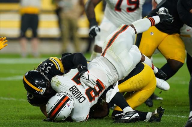 Browns running back Nick Chubb carted off field after suffering