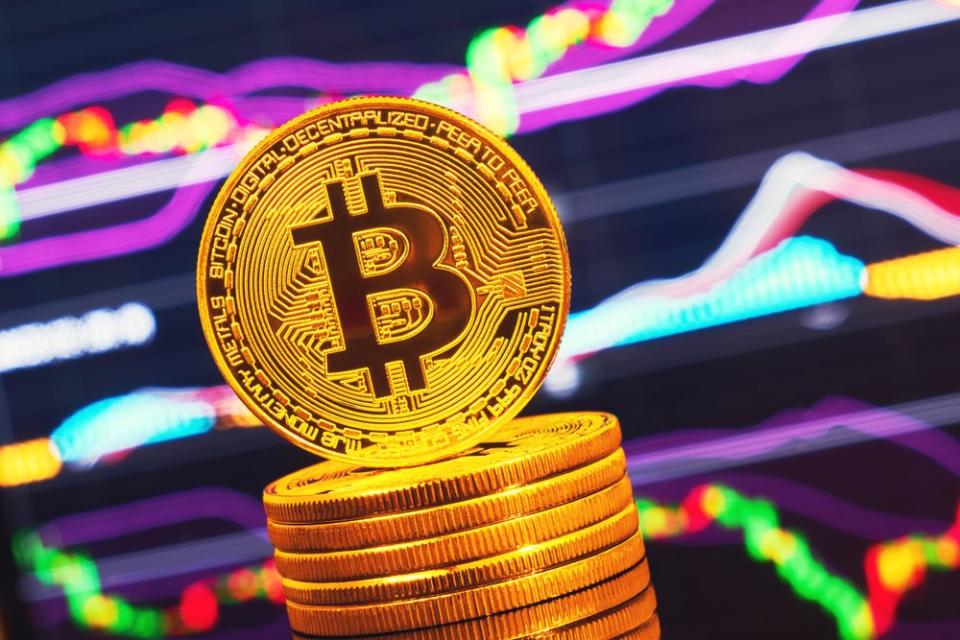 The worst-named Bitcoin clone out there is leading the cryptocurrency market today with triple-digit percentage gains in the last 24 hours. | Source: Shutterstock