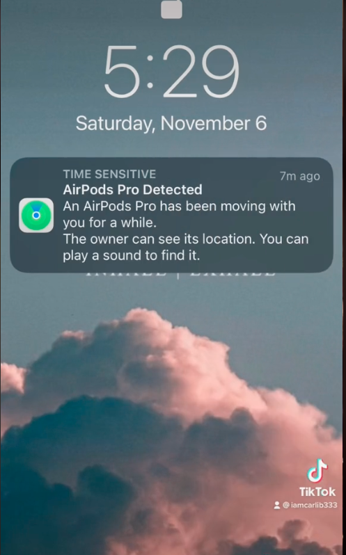 Notification on Iphone from woman who swallowed her Airpod 