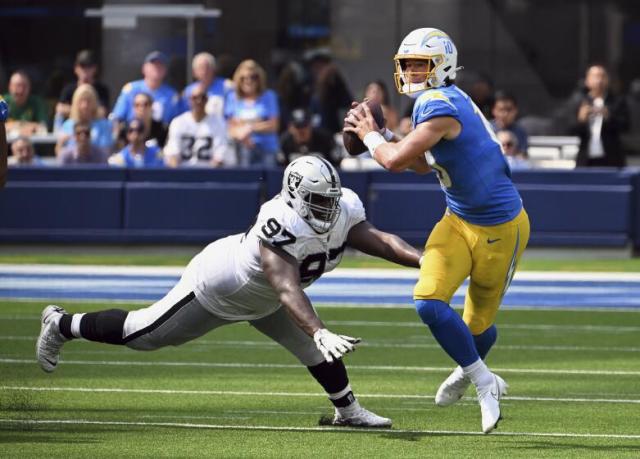 Herbert throws 3 TD passes, Chargers beat Raiders 24-19