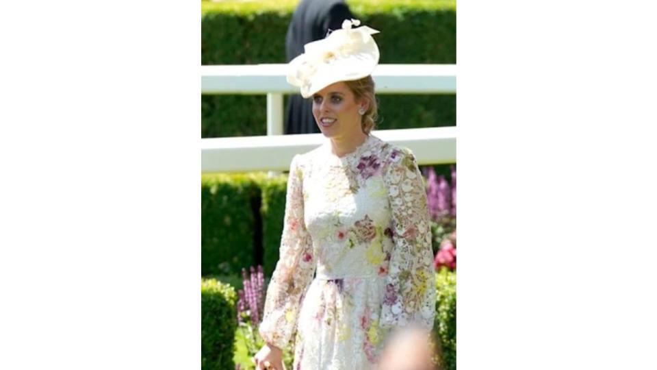 Princess Beatrice wearing white lace bridal dress and matching fascinator to Ascot 2023