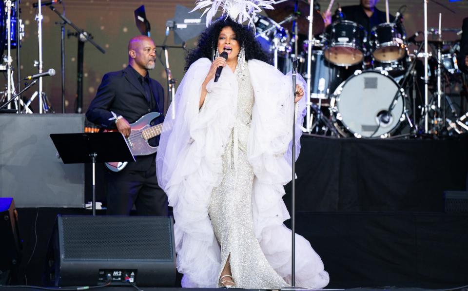 Diana Ross performs at Glastonbury Festival