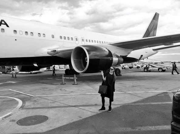 <p>Busy traveler Lea Michele looks tiny next to a jumbo jet on the runway in NYC. (Photo: <a rel="nofollow noopener" href="https://www.instagram.com/p/BFcO9JWCD8a/" target="_blank" data-ylk="slk:Lea Michele via Instagram;elm:context_link;itc:0;sec:content-canvas" class="link ">Lea Michele via Instagram</a>) </p>