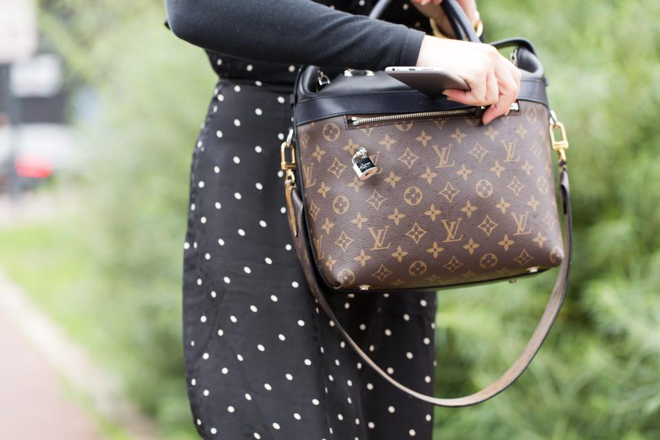 <p><strong>Top handbag brands</strong><br>No. 4: Louis Vuitton<br>6 per cent of teens<br>(Canadian Press) </p>