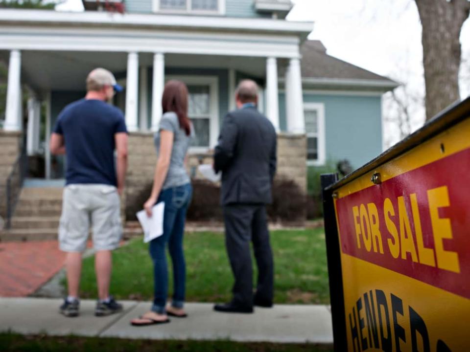 Average house prices have declined in Canada by about 18 per cent since February, according to the Canadian Real Estate Association. (Daniel Acker/Bloomberg - image credit)