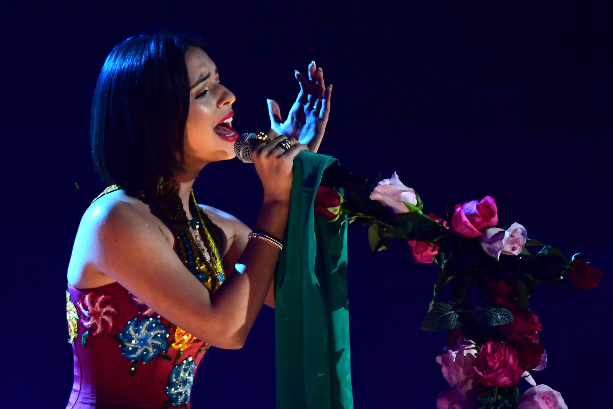 Ángela Aguilar en los Latin Grammy del 2018. (Photo by Robyn BECK / AFP) 