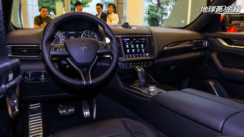 Maserati為Levante Modena S F Tributo Edition植入豐富配備。(攝影/ 陳奕宏)