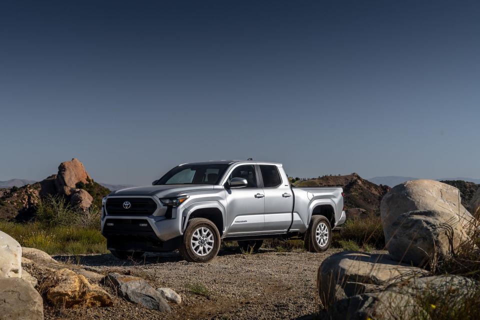 toyota tacoma exterior photos