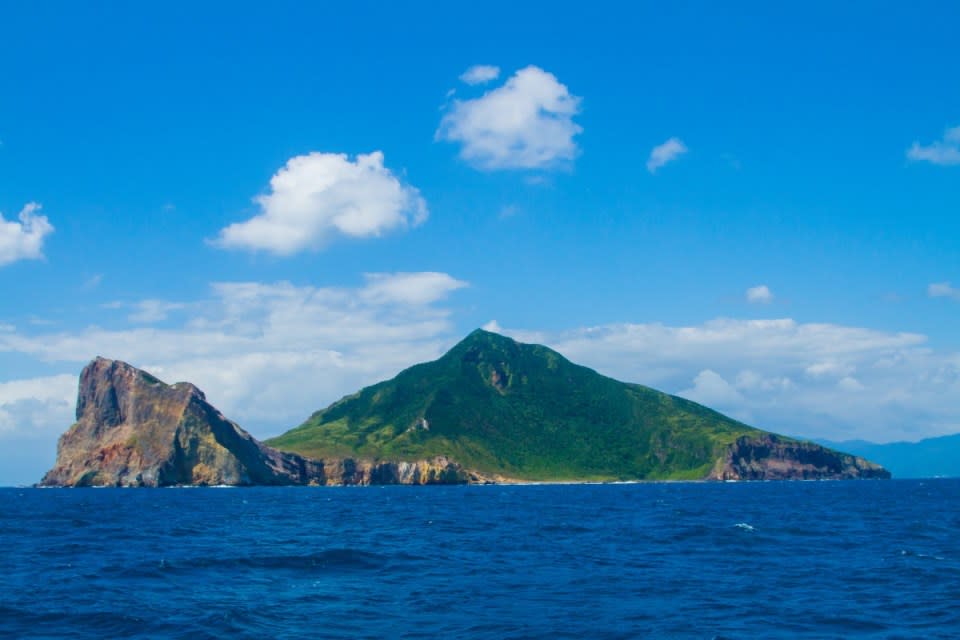 龜山島全景。   圖：取自東北角暨宜蘭風管處官網