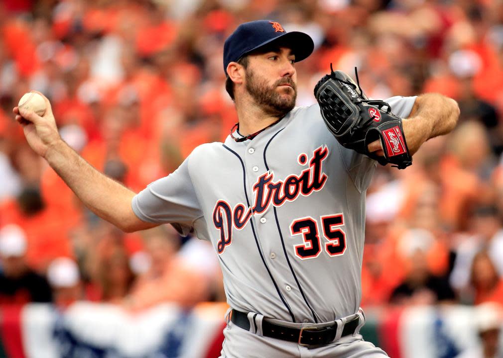 Justin Verlander #35 of the Detroit Tigers throws a pitch.