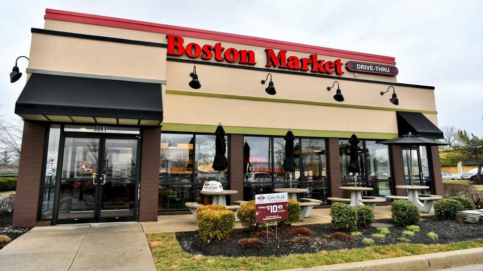 COLUMBIA, MD, USA - MARCH 15, 2018: Boston Market restaurant exterior.