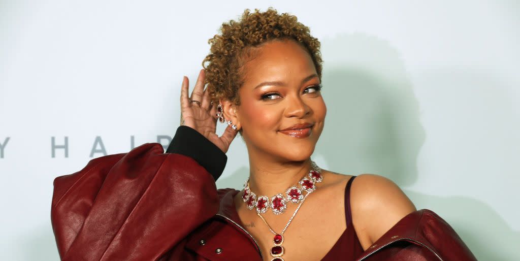 rihanna postpartum hair loss