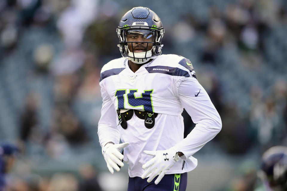 D.K. Metcalf of the Seattle Seahawks warms up before a playoff game against the Philadelphia Eagles at Lincoln Financial Field on January 05, 2020, in Philadelphia, Pennsylvania.