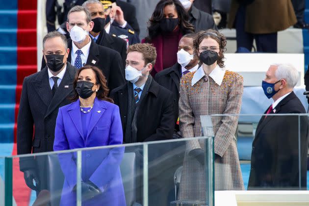 Kamala Harris at Joe Biden's inauguration, flanked by husband Doug Emhoff and her stepson Cole Emhoff with stepdaughter Ella at right and Mike Pence at far right. (Photo: Rob Carr via Getty Images)