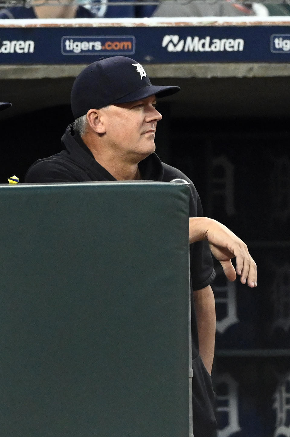 Detroit Tigers manager A.J. Hinch watches the team play against the Chicago Cubs during the fifth inning of a baseball game Tuesday, Aug. 22, 2023, in Detroit. (AP Photo/Jose Juarez)