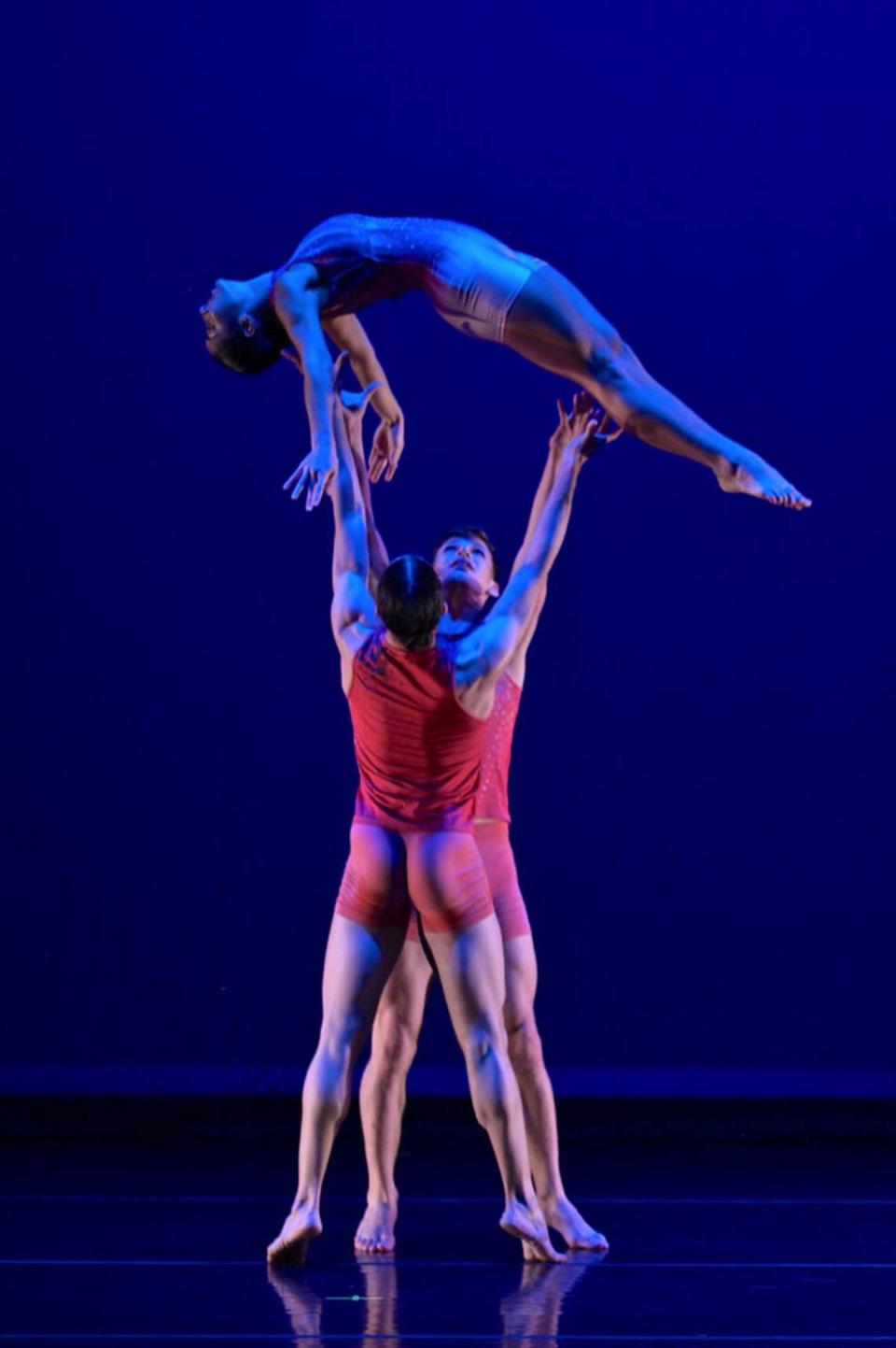 David Harris, David Jewett and Fatima Andere in ‘Solstice,’ by Jon Lehrer. Photo by Simon Soong/Dance Now! Miami.