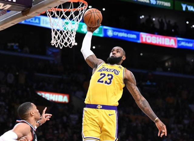 LeBron James, Lakers hold off Clippers in overtime to snap 11-game