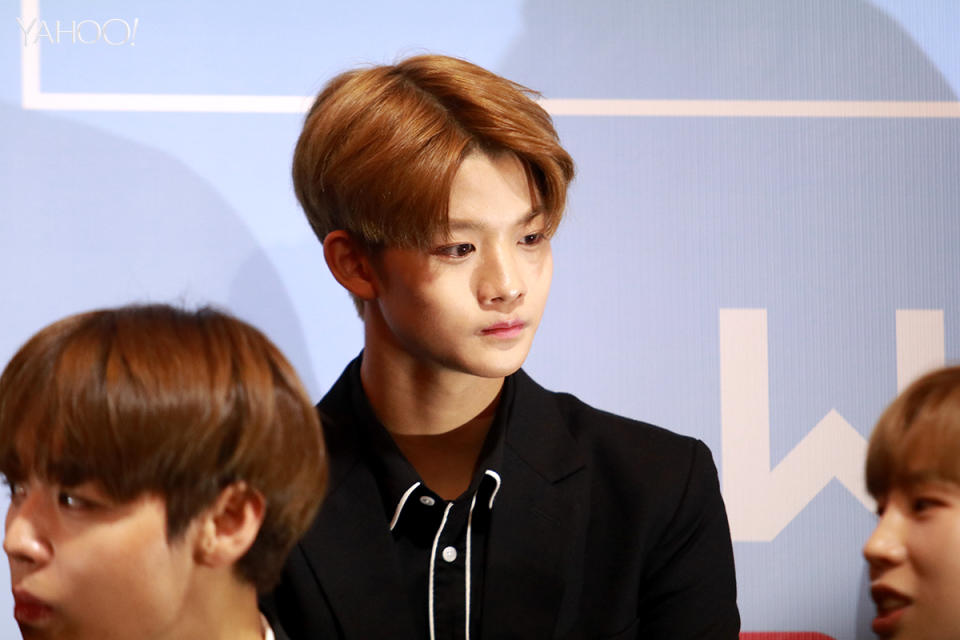 Bae Jin-young at Wanna One press conference in Singapore