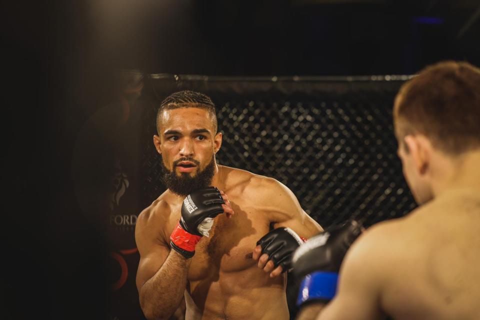 Bantamweight Amun Cosme (4-0), a native of Brooklyn, N.Y, now fighting out of Milledgeville, will be in his third iKON promotion and is slated to fight Diego Gomez Manzur (5-0) of Chile.