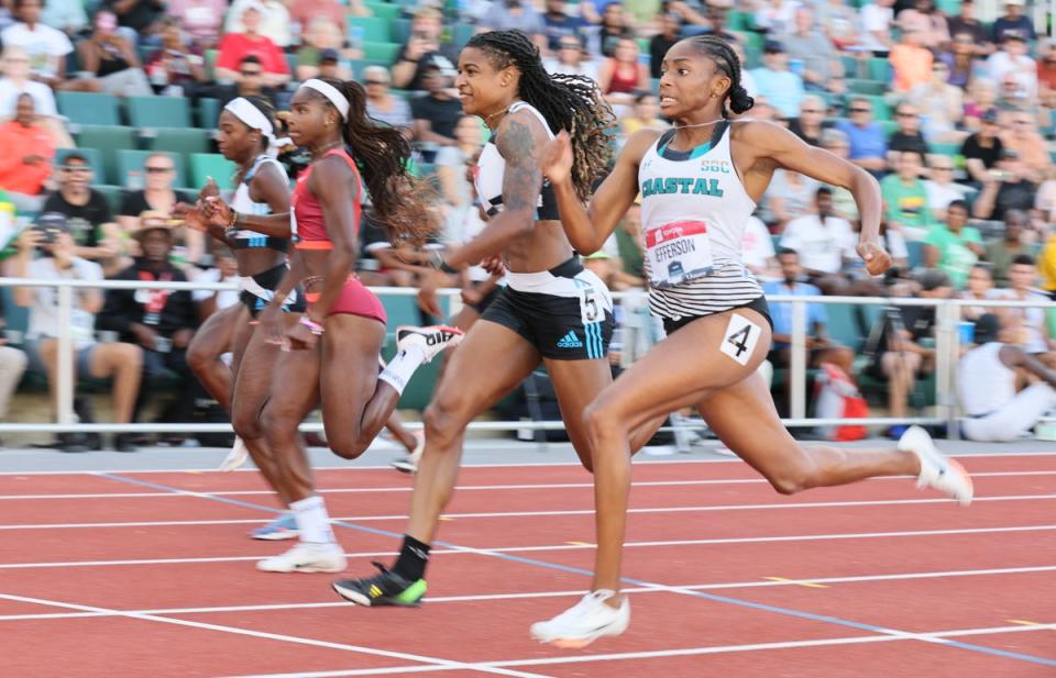 Melissa Jefferson, right, wins the 100m final at the USATF Championships (Getty Images)