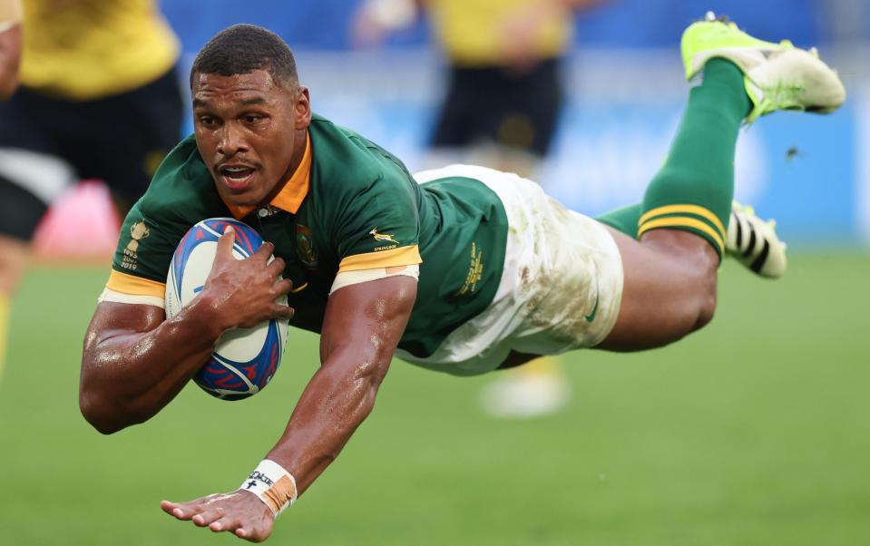 Damian Willemse scores South Africa's fourth try in their rout of Romania