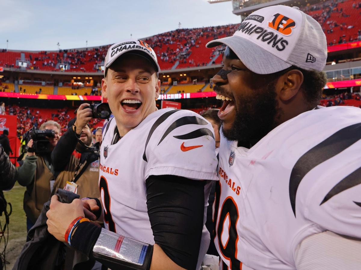 Cincinnati Bengals quarterback Joe Burrow Endorses Former LSU Tigers  Teammate Ja'Marr Chase - Sports Illustrated Cincinnati Bengals News,  Analysis and More