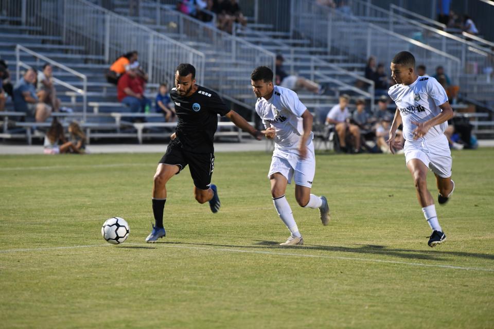 The Lakeland United defeated the Florida Tropics 2-1 in the playoffs on Monday in Auburndale.