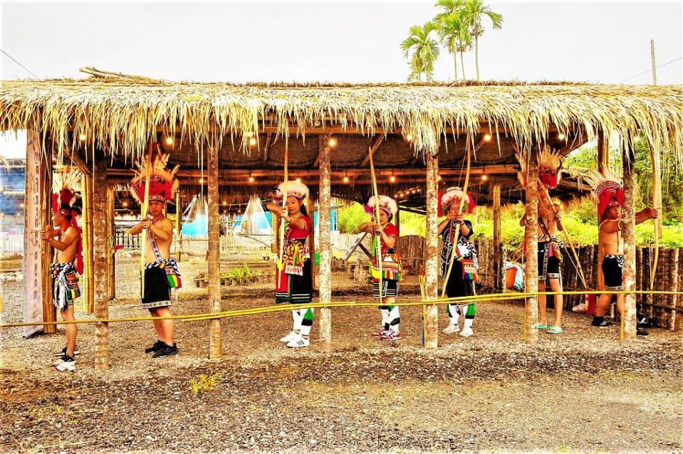 ▲花蓮親子行程—獵人學校原住民生活體驗樂。
（圖／Tripbaa趣吧！旅遊平台）