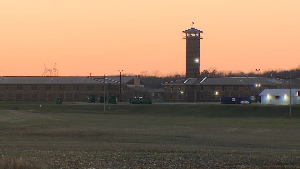 Limestone Correctional Facility in Harvest, Alabama. - CNN