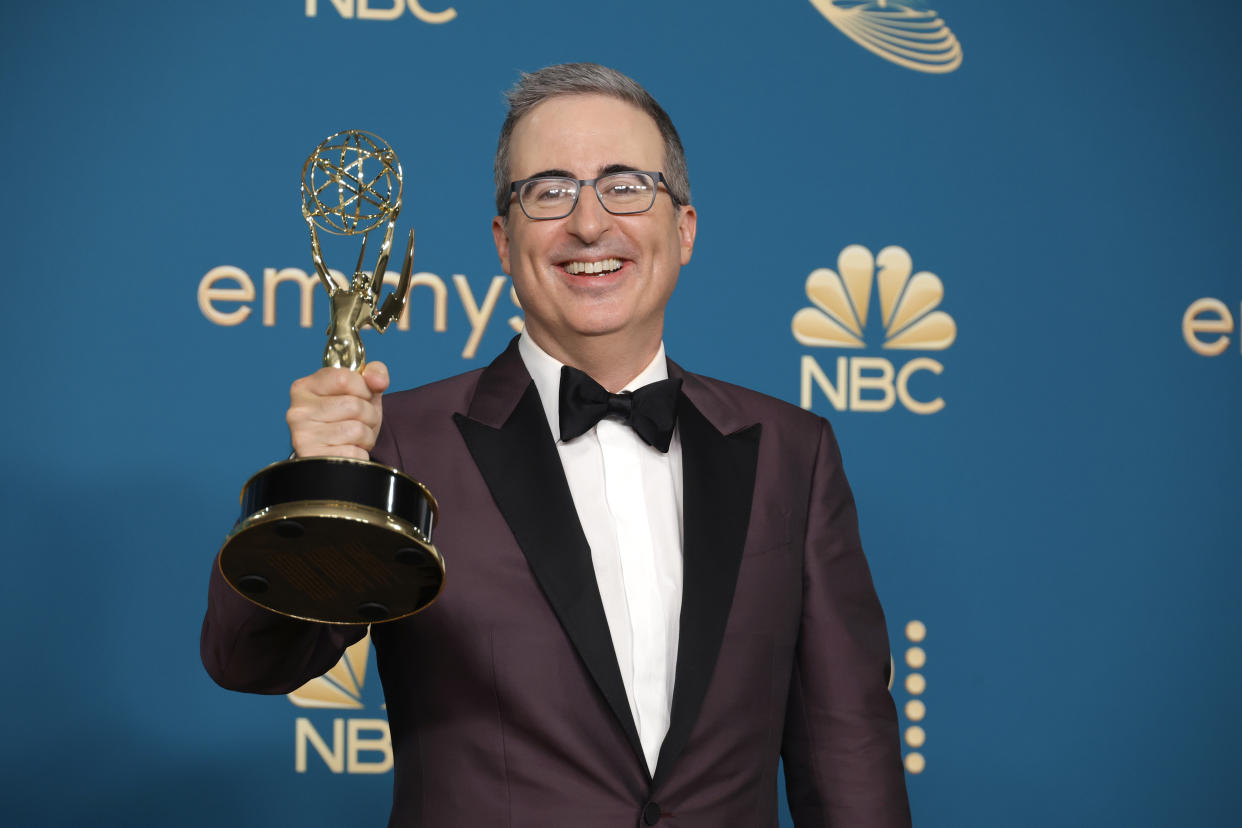 LOS ANGELES, CALIFORNIA - SEPTEMBER 12: John Oliver, winner of the Outstanding Variety Talk Series award for 'Last Week Tonight with John Oliver', poses in the press room during the 74th Primetime Emmys at Microsoft Theater on September 12, 2022 in Los Angeles, California. (Photo by Frazer Harrison/Getty Images)