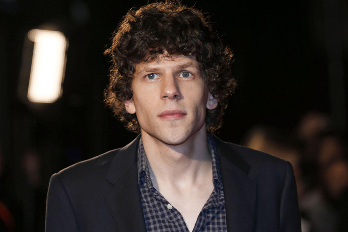 See A First Look At A Super Bald Jesse Eisenberg As Lex Luthor 
