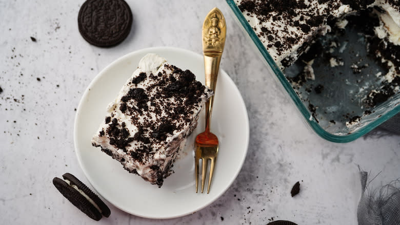 Cookies and cream icebox cake