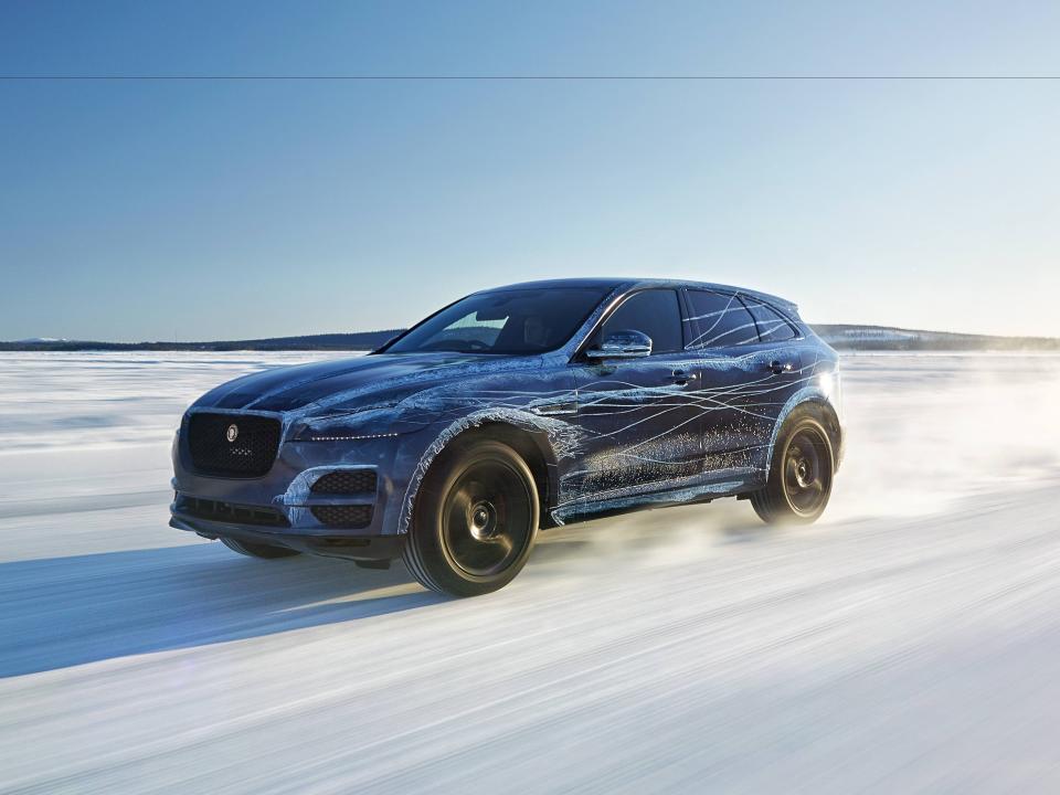 Jaguar F Pace