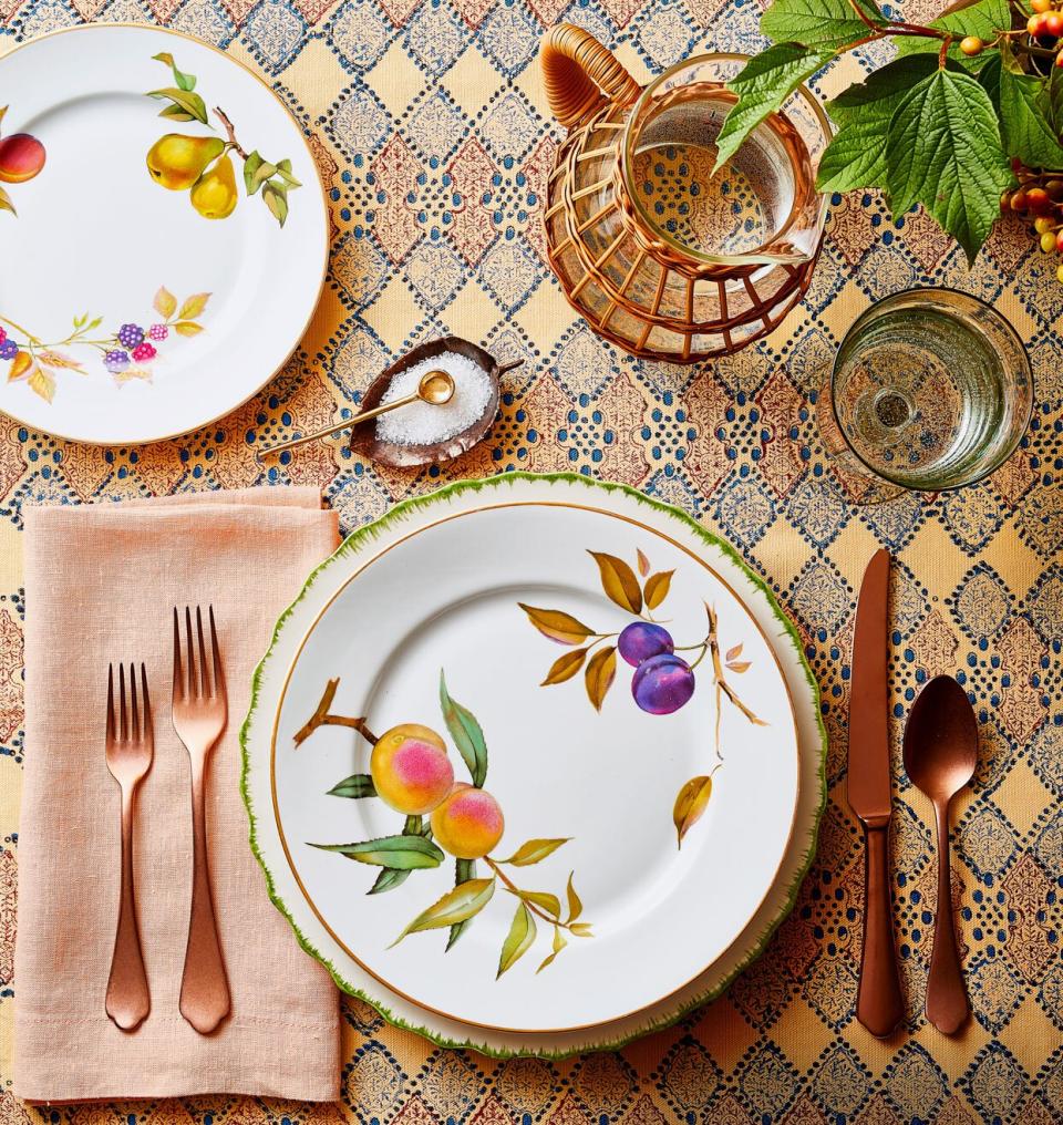 elegant citrus table setting