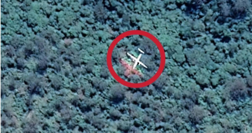 國外一名網友在Google地圖發現，一架客機疑似墜落於澳洲昆士蘭北部雨林區。（圖／翻攝自Google Maps）