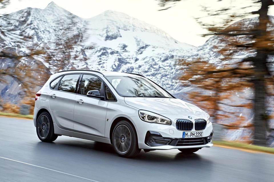 P90288858_highRes_the-new-bmw-225xe-ip.jpg