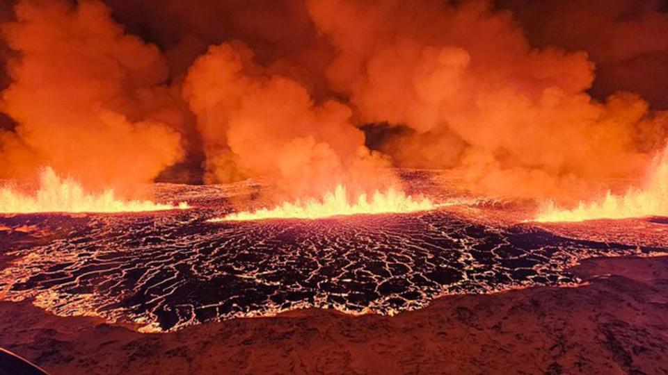 PHOTO: Volcano eruption on the Reykjanes peninsula, about 3 km north of Grindavik, Iceland, following an earthquake on Dec. 18, 2023. (Icelandic Meteorological Office)