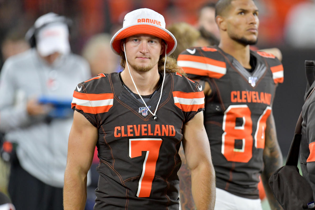 Cleveland Browns punter Jamie Gillan (7) during warm ups before an NFL  preseason football game against the Jacksonville Jaguars, Saturday, Aug.  14, 2021, in Jacksonville, Fla. (AP Photo/Stephen B. Morton Stock Photo -  Alamy