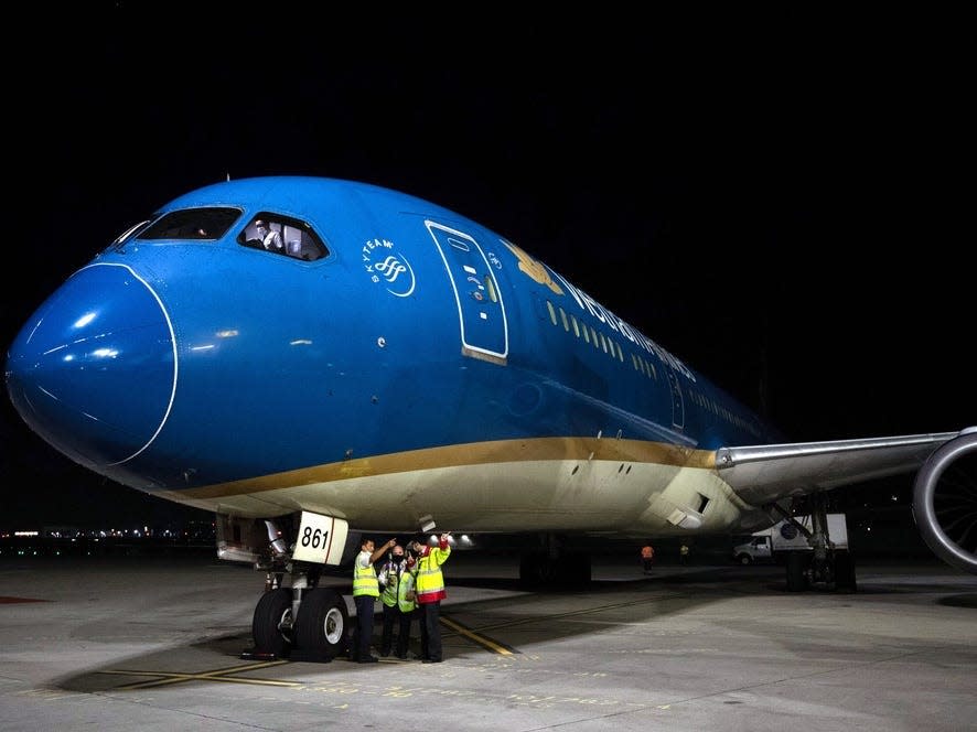 Vietnam Airlines&#39; historic flight from Ho Chi Minh City to San Francisco.