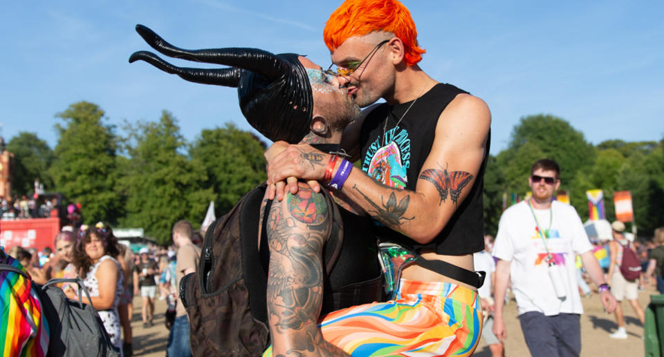 Couple kiss at Brighton Pride (Christian Cassiel)