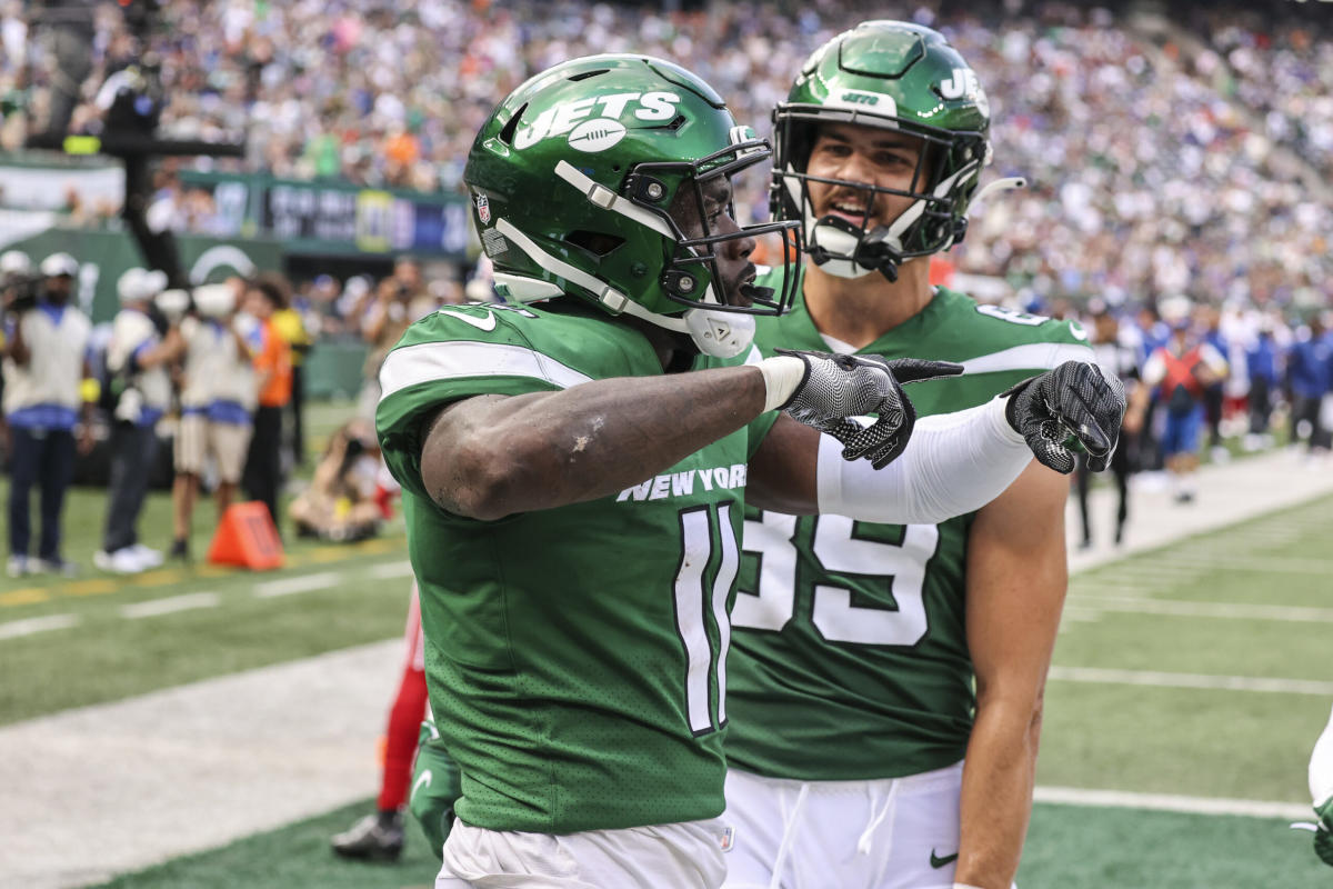 New York Jets not looking to move WR Denzel Mims, sources tell