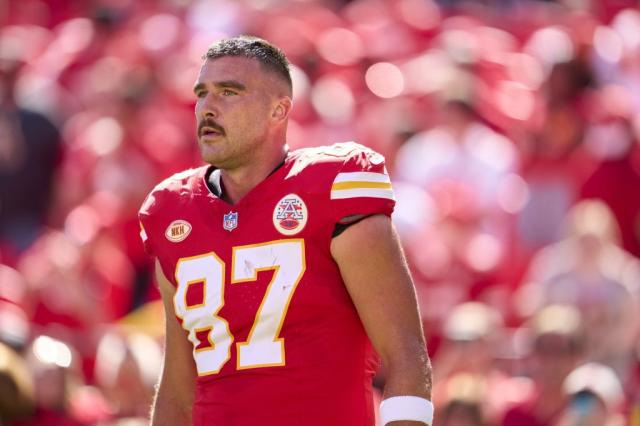 Taylor Swift's appearance at Kansas City Chiefs game has boosted new beau  Travis Kelce's jersey sales by nearly 400%