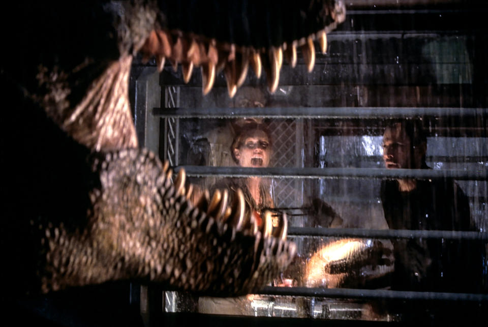 Julianne Moore and Jeff Goldblum in “The Lost World: Jurassic Park” - Credit: Universal/courtesy Everett Collection